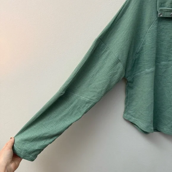Boutique NWT Sage Green Long Sleeve - Picture 7 of 9